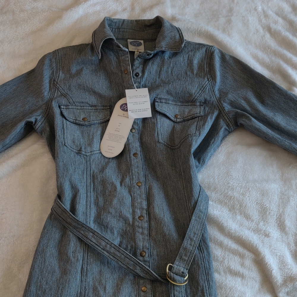 DG2 by Diane Gilman Black and White Textured Top